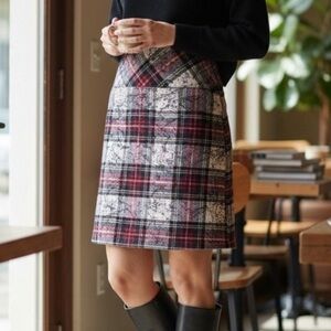 Tribal wool blend tartan plaid pencil skirt. Size: 12